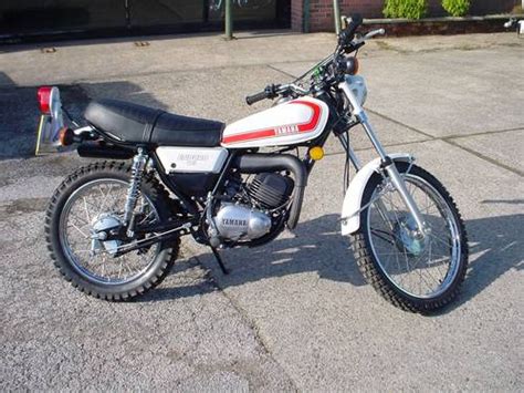 Review Of Yamaha Dt 175 1975 Pictures Live Photos And Description Yamaha Dt 175 1975 Lovers Of