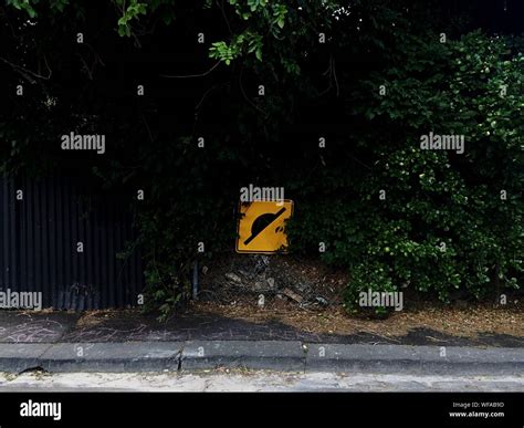 Road Speed Bump Sign Hi Res Stock Photography And Images Alamy