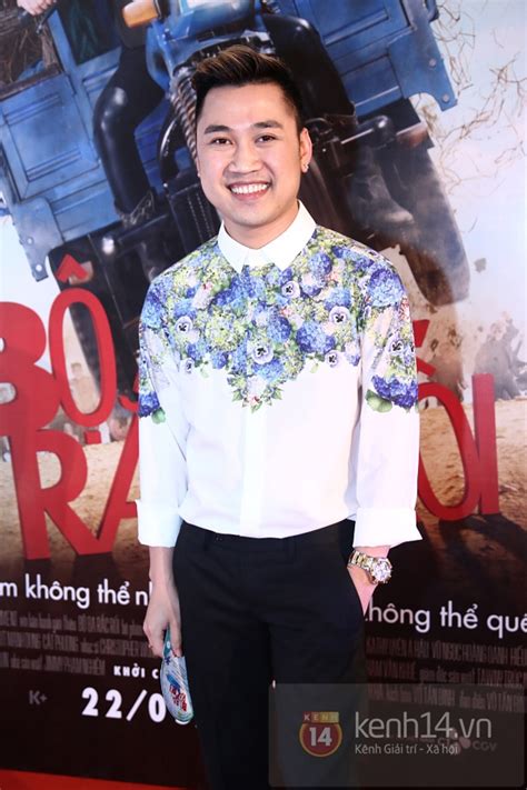 Hot girl M U xinh đẹp thuần khiết dự họp báo Bộ Ba Rắc Rối