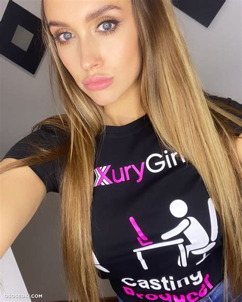 Luxury Girl - 42 lewd photos leaked from Onlyfans Patreon Fansly