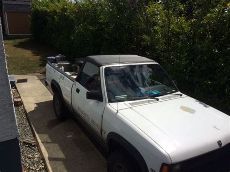 Dodge Dakota convertible gets a new top - Coverall Upholstery