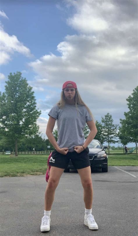 Pin By Cydney Richmond On Outfits Lesbian Outfits Lesbian Outfit Cute Casual Outfits