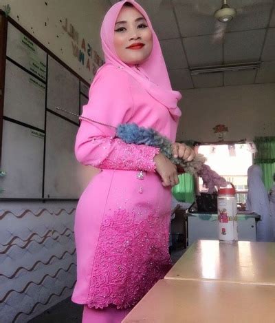Cikgu Kebaya Hot Tumbex