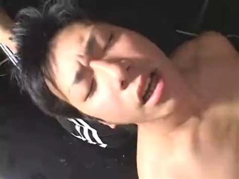 推荐 被动性爱享受其中的骚年 Asian Gay Porn