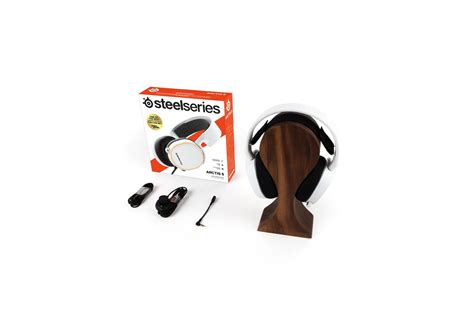 Arctis 5 RGB Gaming Headset | Crystal Clear Mic | SteelSeries