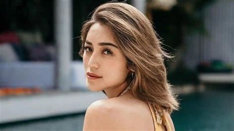 Jessica Iskandar Kenakan Bikini Di Labuan Bajo Seksinya Jedar Hingga Dikira Masih Gadis Pos