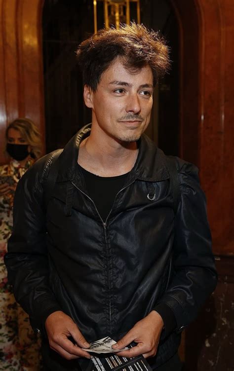 Drsný rozchod prominentného gay páru Dôvodom bola nevera so ženou Šokujúce detaily z tajného