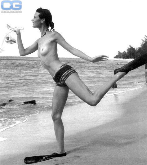 Shalom Harlow Nude Pictures Onlyfans Leaks Playboy Photos Sex Scene Uncensored