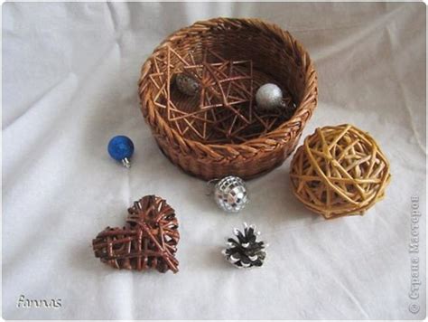 Плетение из газет. Декоративный шар и звездочка - Russian-Handmade.com