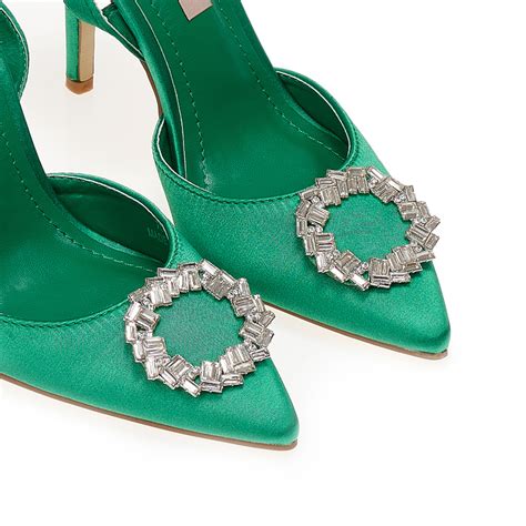 Czółenka mule satynowe nude ze szpiczastym noskiem ze szpiczastym noskiem i okrągłą klamrą