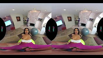 Vrhush Jenna Foxx Se Inclina Y Se La Follan En Pantalones De Yoga Xvideos