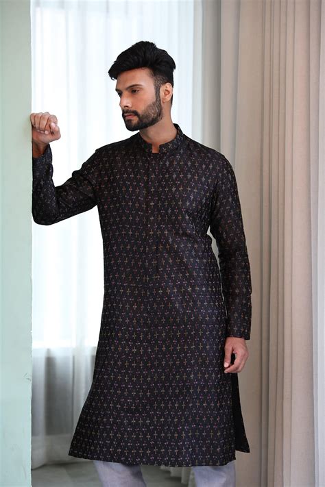 Buy Black Kurta For Men Online Airavatatextiles Airavata Weaves And