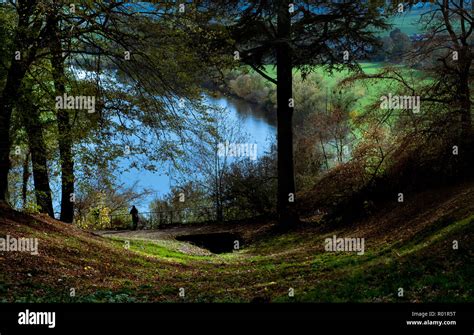 Hameln, Germany. 31st Oct, 2018. The river Weser meandering through the ...