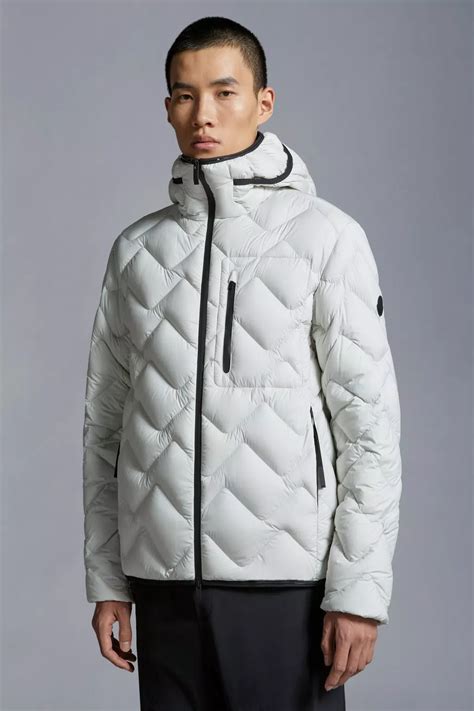 Все мужские пуховики - Верхняя одежда | Moncler RU