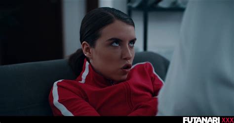 REAL LIFE FUTA Girls With Huge Cocks GO PORN