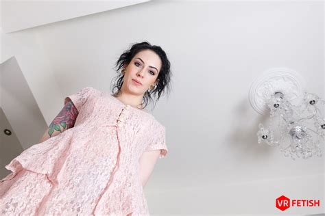 Golden Shower From Sexy Babe Anna De Ville Czech VR Fetish In K R Oculusnsfw