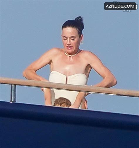 Katy Perry Sexy Spotted Showing Off Her Hot Pokes In Saint Tropez Aznude