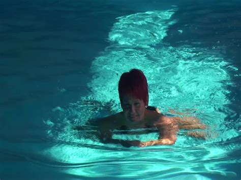 Swimming In Bikini Nude Pics Xhamster