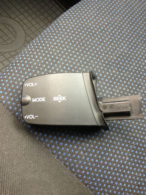 Установка джойстика — Ford Focus Hatchback II, 1,6 л, 2006 года ...