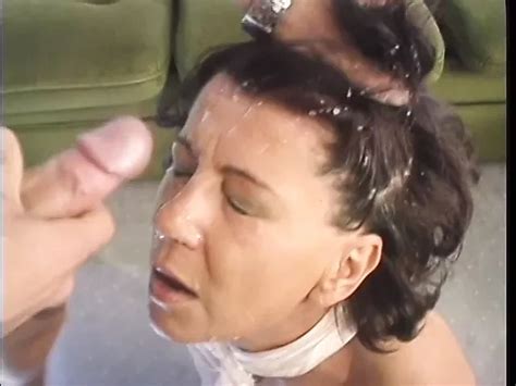 Mature Whore Gives Head And Gets Her Pussy Filled With Shaft Blowjob Blowjob Porn XHamster