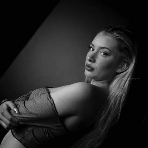 Isabella Strangmüller Nude Sexy Photos TheFappening