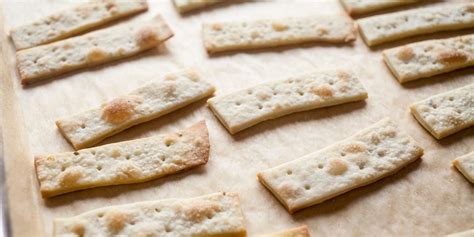 Homemade Crackers Recipe - How to Make Crackers