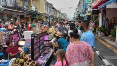 Thai Tourist Police Arrest 20 Foreign Sex Workers On Pattaya Beach Thaiger