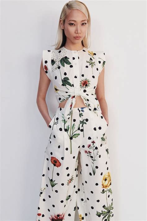 Oscar De La Renta Pre Fall Collection Tom Lorenzo Fashion