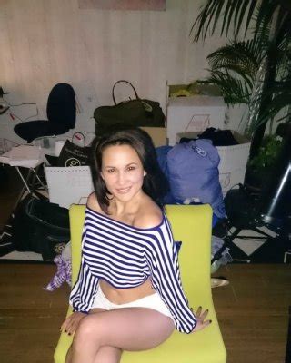 Stunning Mature Lady Beach Selfies And Private Nudes Porn Pictures XXX Photos Sex Images