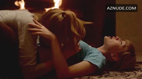 SARAH STOUFFER Nude AZNude