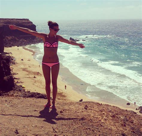 Marilyn S Closet FASHION BLOG Como Elegir Tu Triangl Bikini How To Choose Your Triangl Swimwear