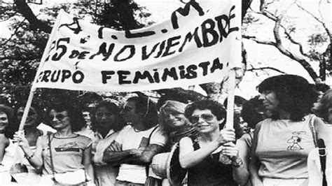 La Historia DetrÁs De La Foto Feminismo En Argentina De Luchas