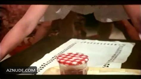 GAMINES EN CHALEUR NUDE SCENES AZNude