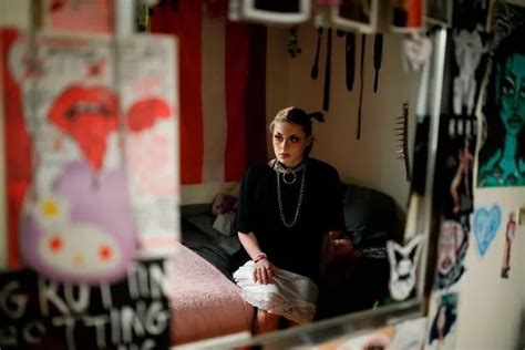 Disabled Sex Worker Quits Stressful OnlyFans Job To Work In Strip Club Instead Daily Star