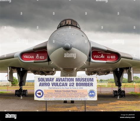 Vulcan Bomber Xj823 En Exhibición Estática En El Museo De Aviación De