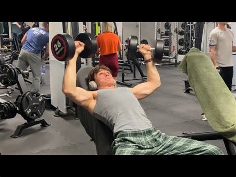 Тренируем грудь плечи и трицепс - YouTube