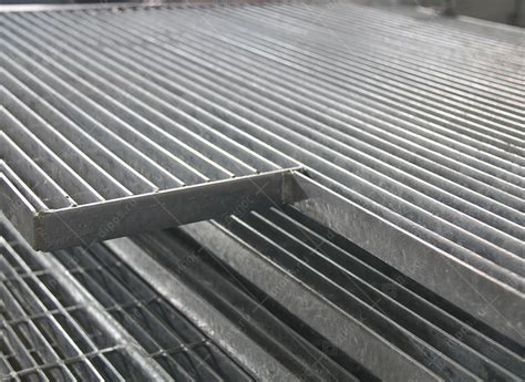 Настил для площадок и переходов купить оптом и в розницу по цене ...