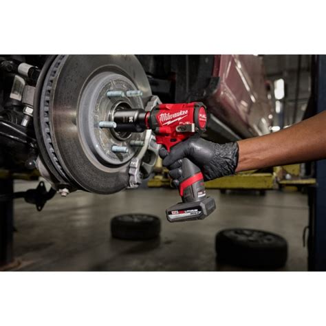 Milwaukee P M Fuel Drive Stubby Impact Wrench With Pin