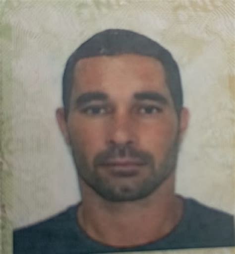 Homem de 38 anos é morto a tiros no meio da rua em Vila Velha ES