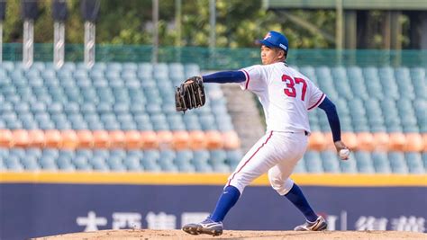 U18 受颱風影響台墨戰提前至12點開打 火球男張峻瑋先發搶勝 運動 三立新聞網 Setn