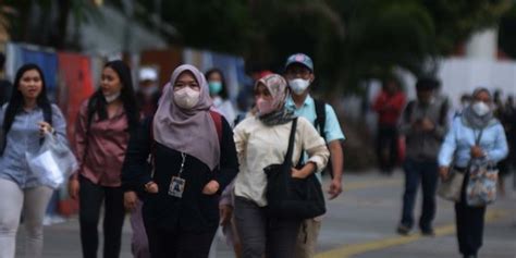 Ppkm Dihapus Epidemiolog Imbau Tetap Gunakan Masker Dan Waspada