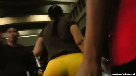 Pear Shaped BBW Latina In Yellow Leggings