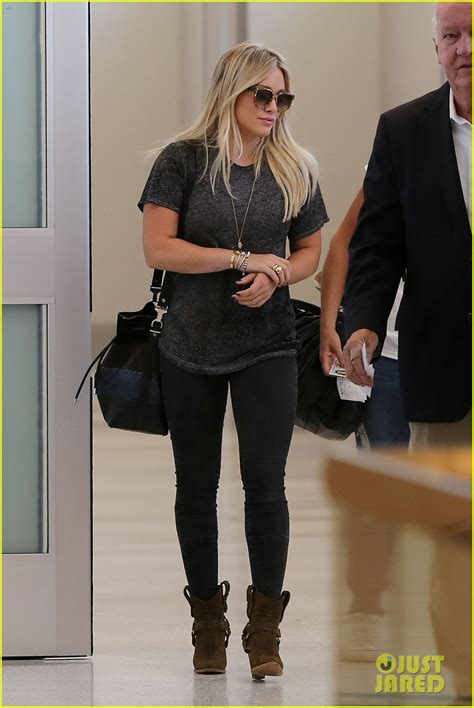 Hilary Duff S Bikini Body Has Seriously Never Looked Better Photo 3457245 Bikini Hilary