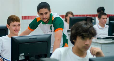 Centec inicia inscrições para programa de qualificação dos professores