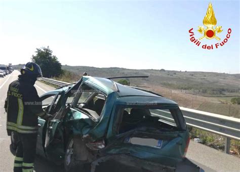 Incidente Stradale Sulla Ss Nel Crotonese Feriti Il Lametino It