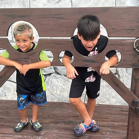 World Guide To Nude Beaches And Recreation Amazon In Books