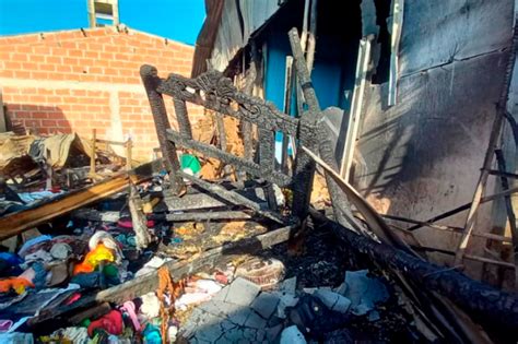 Ni A De A Os Muri Calcinada Tras Incendio En Su Casa Mientras Dorm A