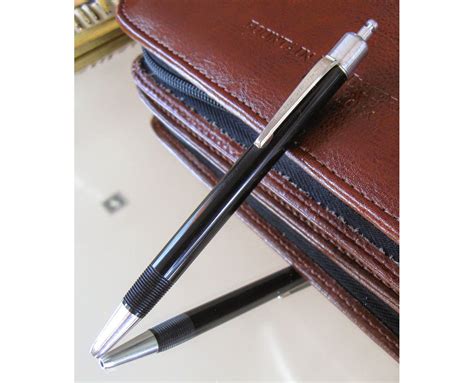 About - Paper Mate
