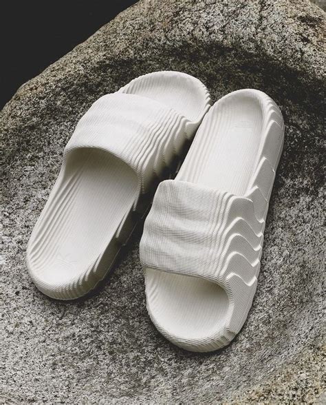 #Adidas #Adilette 22 | Шлепки, Стиль, Adidas обувь