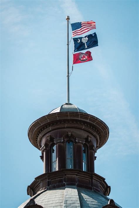 Did They Fly The Usc Flag On The Statehouse